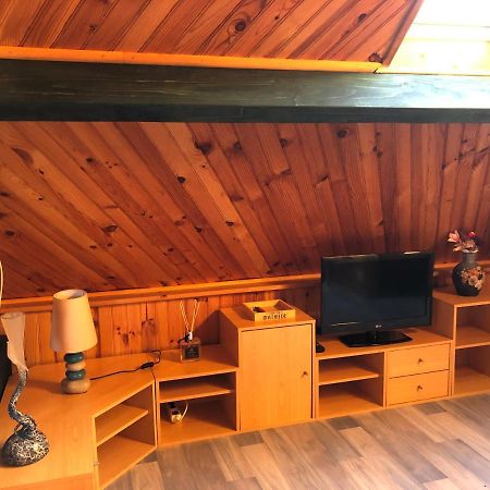 Appartement F1 Mansarde A 100M De La Plage, Proche De Arromanches Et Des Plages Du Debarquement Saint-Côme-de-Fresné المظهر الخارجي الصورة